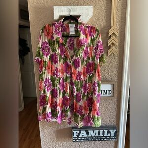 Only Necessities Tan Purple Coral Floral Accordion Style Top Plus Size 1X